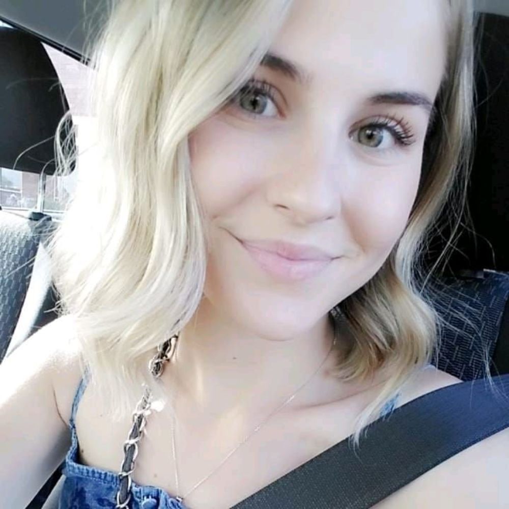 Meet your Posher, Bailey